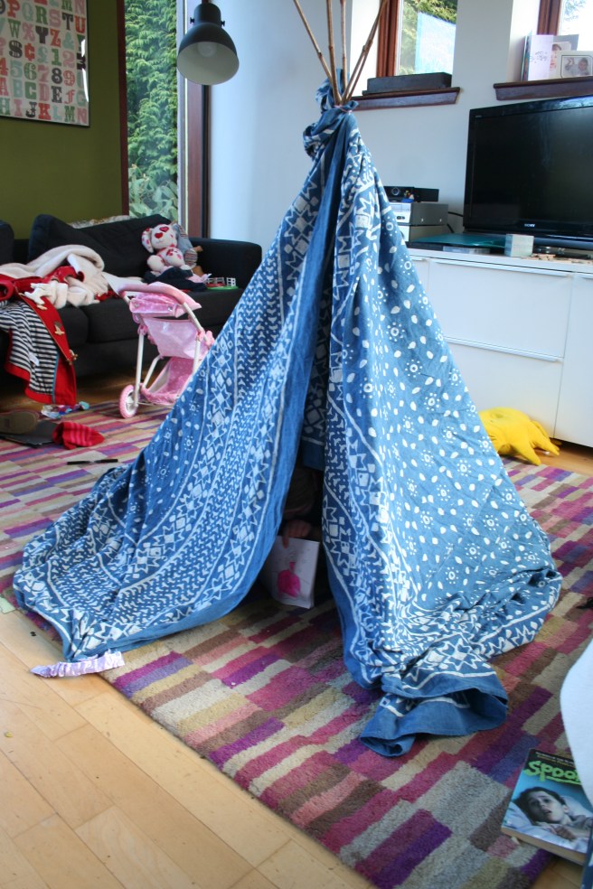 look closely, H is showing you a picture