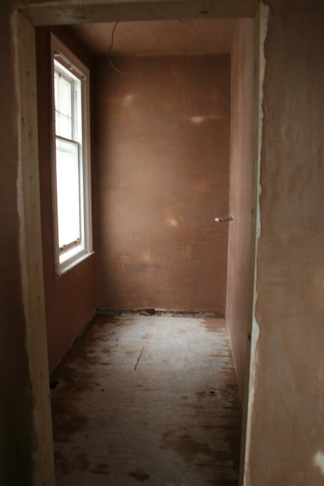 into the ensuite, love how the window works in there.