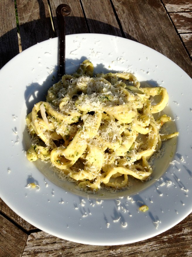 the final dish - everything tastes better eaten al fresco